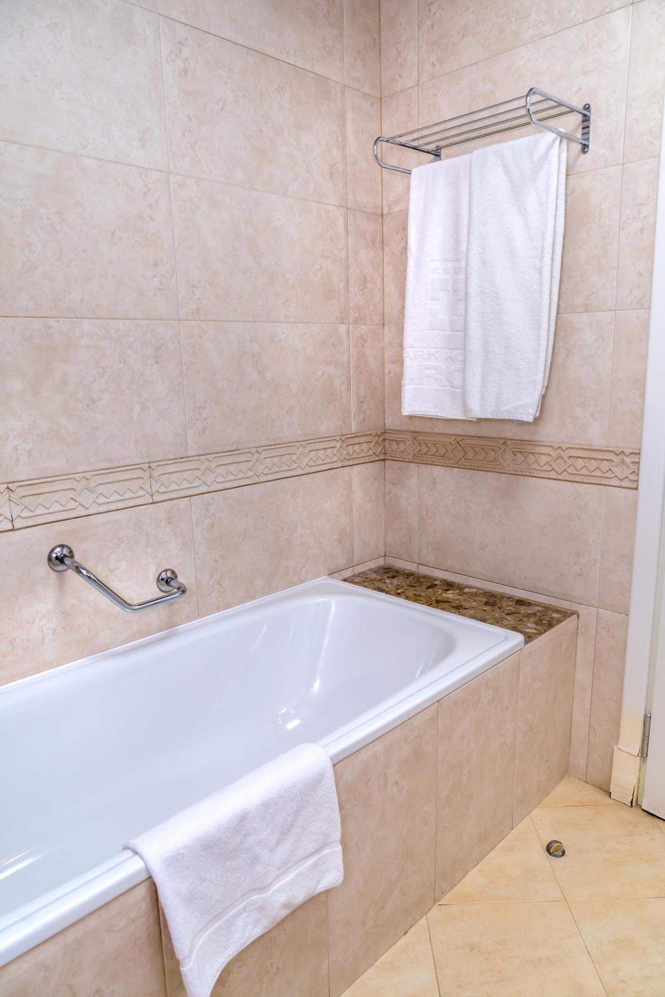 Park Hotel Green Europe Haskovo Esterno foto